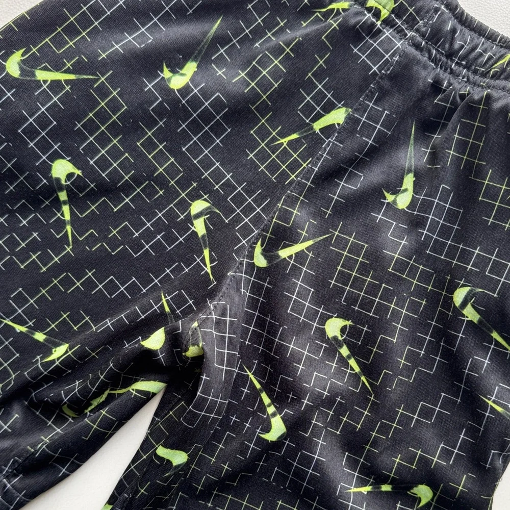 Nike Dri-Fit Black Shorts Neon Swoosh, size boys 7